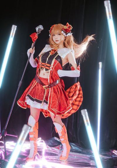欧美亚洲制服二区_高清在线观看