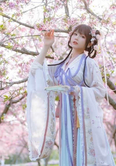 美女裸体无遮盖免费网站_720电影在线观看