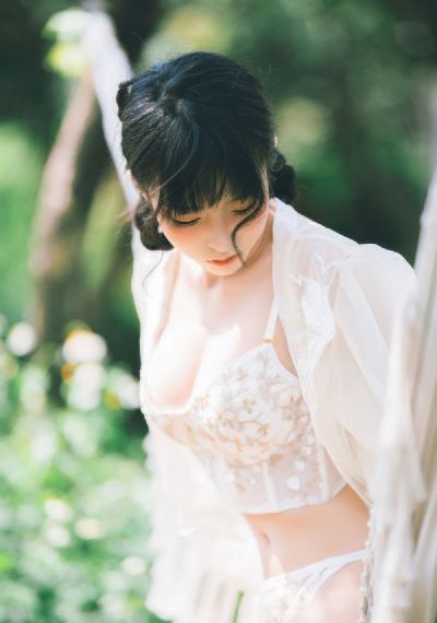 欧美时尚女包杂志_BD国语最新电影在线观看