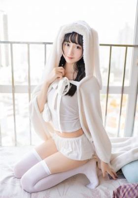 欧美少女与狗_超清影视在线观看